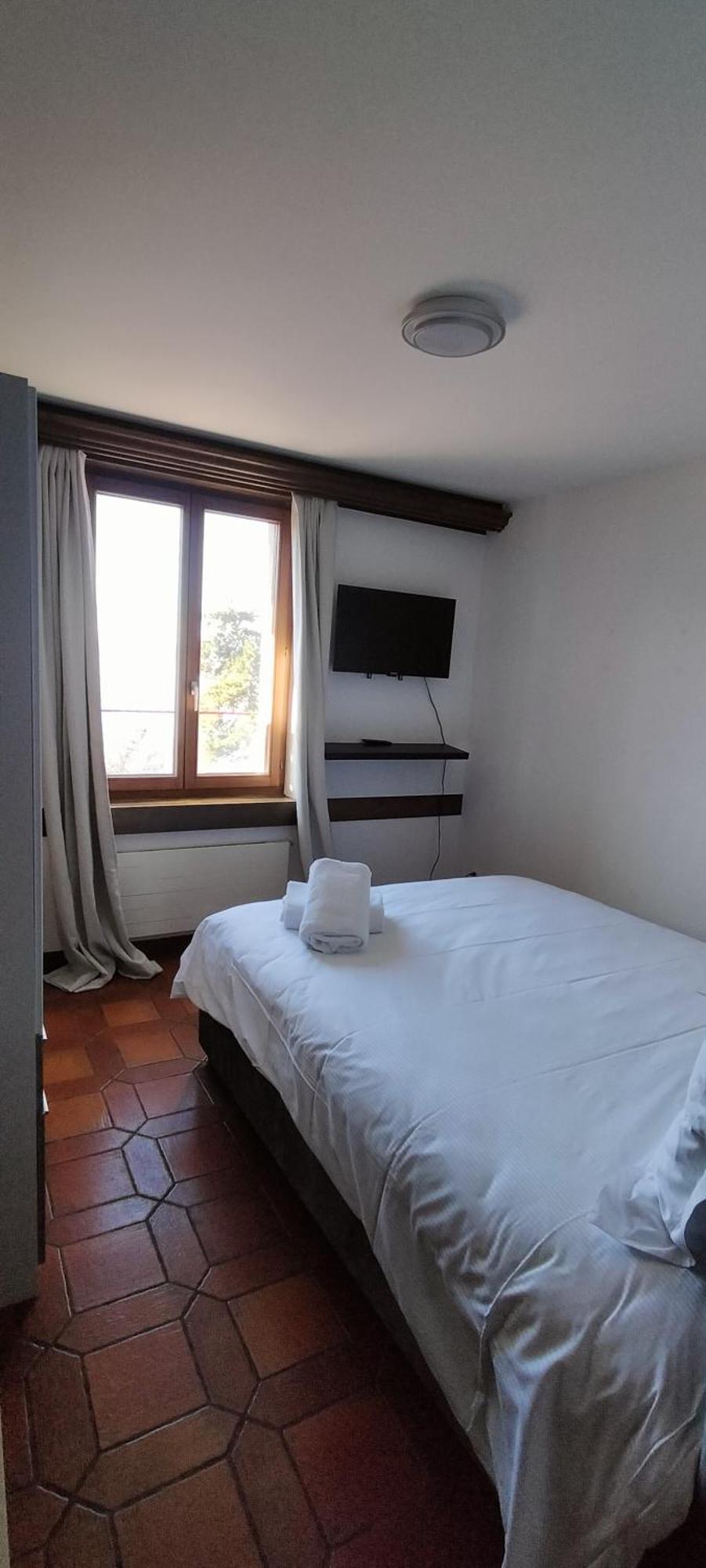 Castle View Aparthotel Veytaux Bagian luar foto